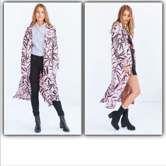 Urban Outfitters Kimchi Blue Marianne Printed Longline Kimono Jacket size M/L - Picture 3 of 4